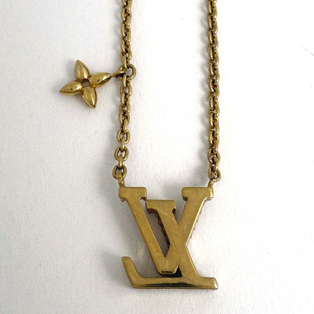 LOUIS VUITTON Gold Necklace - Picture 2 of 5
